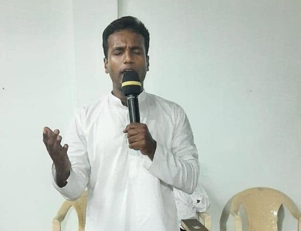 Church worship moment 5