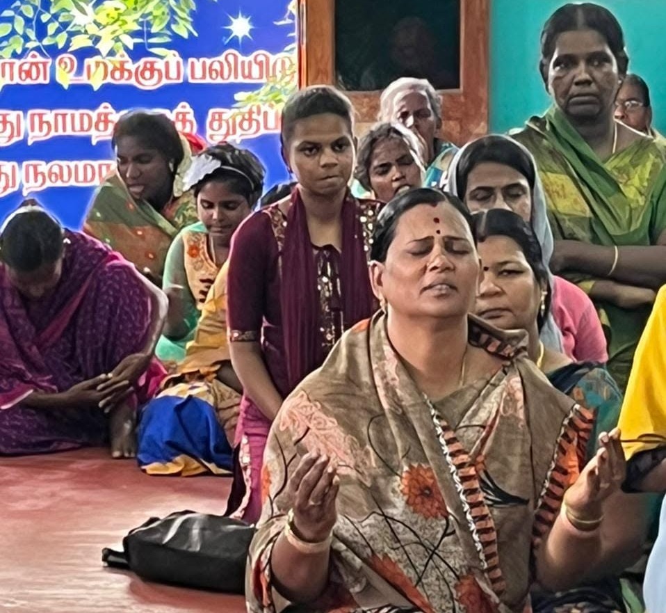 Church worship moment 9